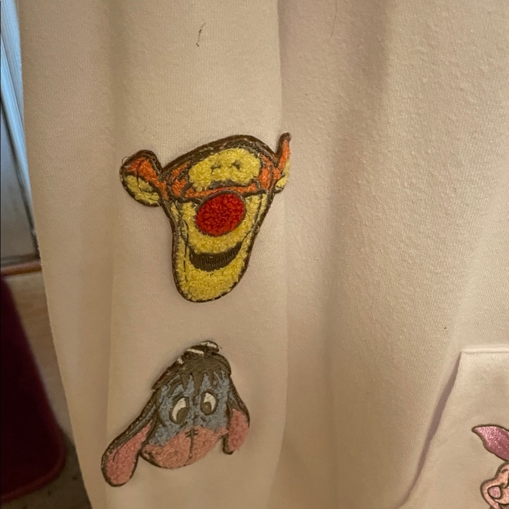 White Woman’s Hoodie Disney Winnie the Pooh - Picture 4 of 8